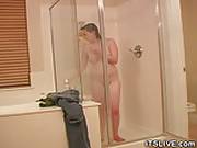Chunky Exgf Lizzy Showering