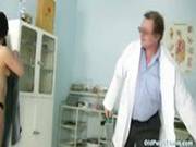 Mature Woman Eva Visits Gyno Doctor To Get Gyno Exam