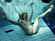 Blonde Swims And Loses All Her Clothing