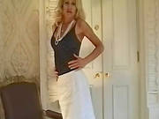Sexy Blonde Poses In Her Pantyhose
