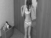 Voyeur Loves Watching This Beauty