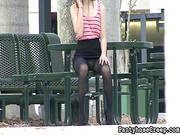 Teen Likes Posing Her Pantyhose