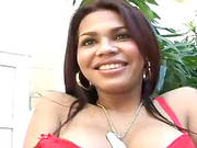 Brunette Beatriz Fucking A Horny Muscular Guy