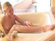 Amy Spears In The Bath