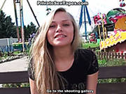 Pretty Bootylicious Blondie Seduces A Man And Sucks His Dick In The Park